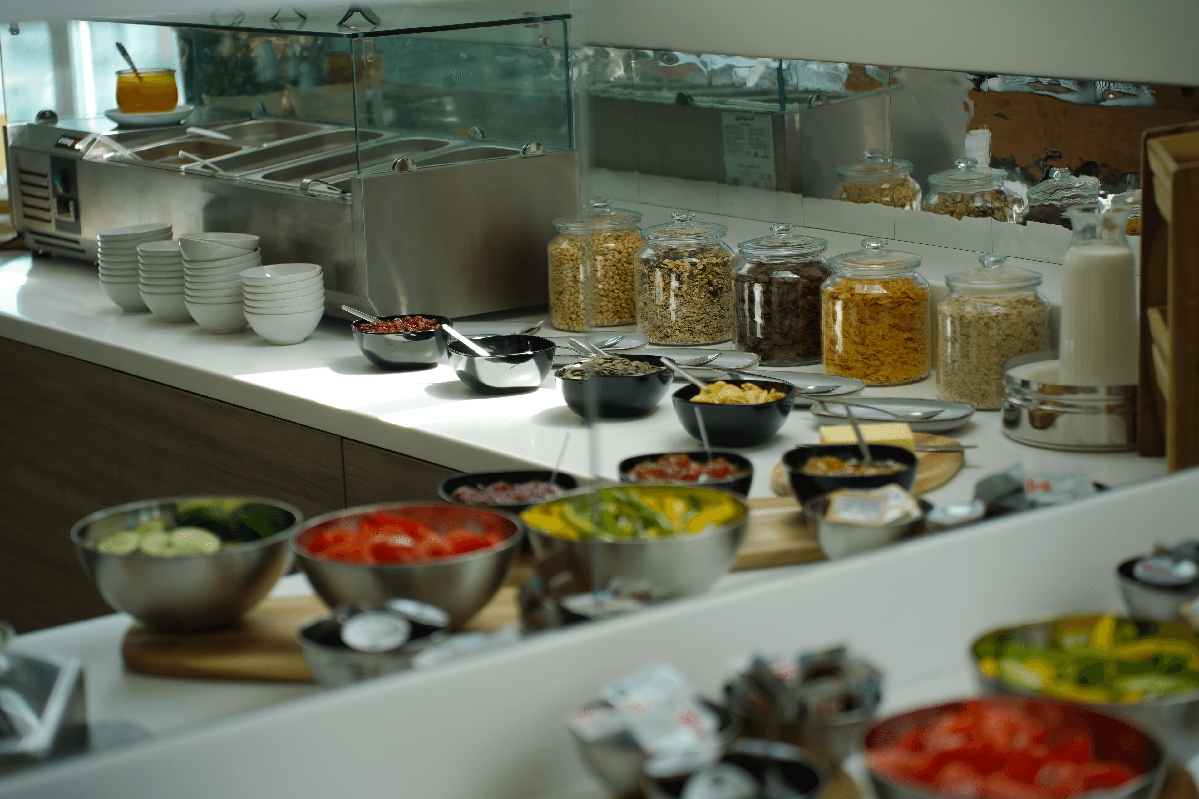 Müsli- und Frühstücksbuffet im Hotel BEE GREEN Schönbrunn